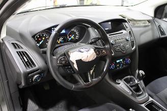 Ford Focus  picture 13