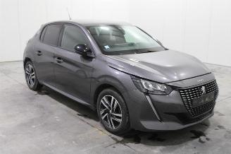 Peugeot 208  picture 2