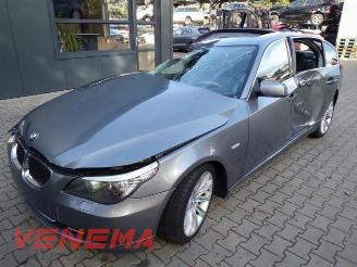 Vrakbiler auto BMW 5-serie 5 serie (E60), Sedan, 2003 / 2010 550i 32V 2008/2