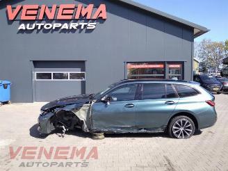 Vrakbiler auto BMW 3-serie 3 serie Touring (G21), Combi, 2019 318d 2.0 TwinPower Turbo 16V Mild Hybrid 2022/0