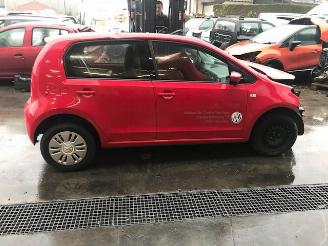 Vrakbiler auto Volkswagen Up benzine 2015/1