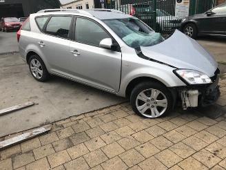 demontáž osobní automobily Kia Cee d  2009/1