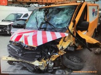 Coche siniestrado Renault Trafic 1600CC/DIESEL /70KW 2017/1