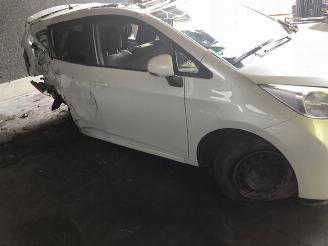 Purkuautot passenger cars Toyota Verso S DIESEL - 1364CC - 66KW - EURO 5B 2015/2