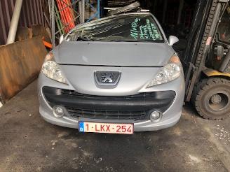 Uttjänta bilar auto Peugeot 207 1360CC - 65KW - BENZINE - 2007/1