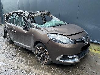 Uttjänta bilar auto Renault Mégane Scénic Renault Megane Scenic MPV 1.5 D Diesel 1.461cc 81kW 2015/8