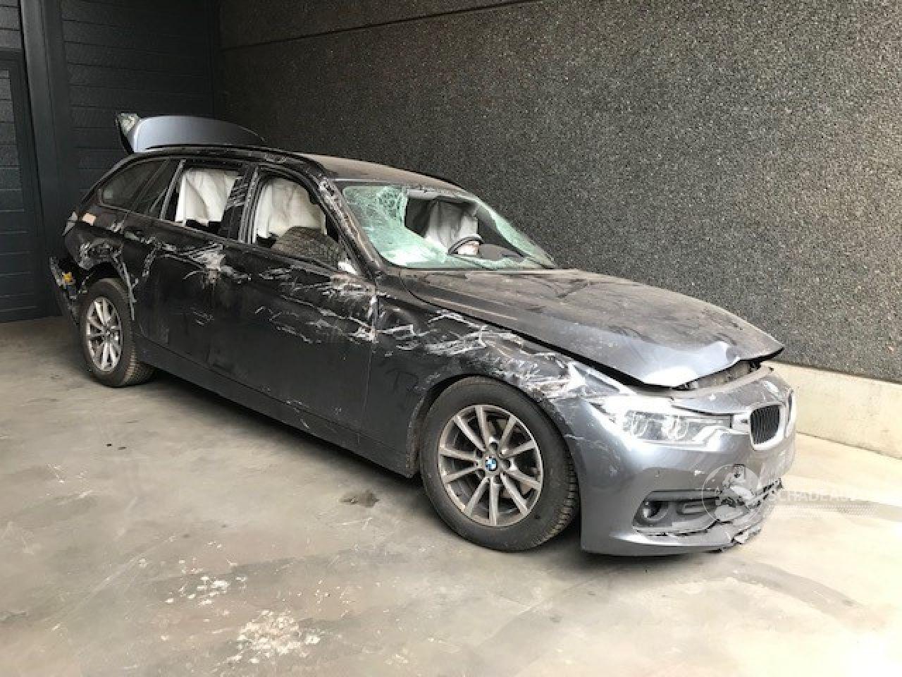 BMW 3-serie Touring (F31) Combi 2012 / 2019 318d 2.0 16V Combi/o  Diesel 1.995cc 100kW (136pk) RWD