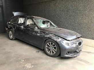 Démontage voiture BMW 3-serie Touring (F31) Combi 2012 / 2019 318d 2.0 16V Combi/o  Diesel 1.995cc 100kW (136pk) RWD 2017/9