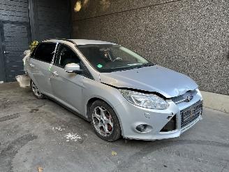 Uttjänta bilar auto Ford Focus III Wagon Combi 2010 / 2018 1.6 TDCi 115 Combi/o  Diesel 1.560cc 85kW (116pk) FWD 2013/1