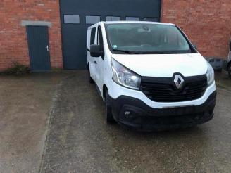 Vrakbiler auto Renault Trafic Trafic (1FL/2FL/3FL/4FL), Van, 2014 1.6 dCi 125 Twin Turbo 2017/6