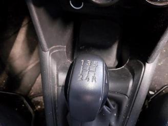 Peugeot 208 208 I (CA/CC/CK/CL), Hatchback, 2012 / 2019 1.4 HDi picture 16