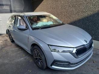 demontáž osobní automobily Skoda Octavia Octavia Combi (NXAC), Combi 5-drs, 2019 1.0 TSI e-TEC 12V 2024/12