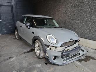 Auto da rottamare Mini One Mini (F56), Hatchback 3-drs, 2013 1.5 12V One D 2017/7