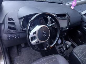 Kia Venga Venga, MPV, 2010 / 2019 1.4 CVVT 16V picture 17