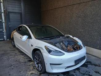  Tesla Model 3 Model 3, Sedan, 2017 Long Range AWD 75 kWh 2021/12