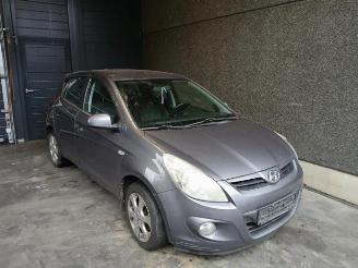 Salvage car Hyundai I-20 i20, Hatchback, 2008 / 2015 1.2i 16V 2013/3
