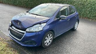Peugeot 208  picture 4