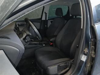 Seat Leon Leon (5FB), Hatchback 5-drs, 2012 / 2020 1.6 TDI 16V picture 18