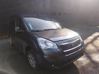 Dezmembrări autoturisme Peugeot Partner Partner (GC/GF/GG/GJ/GK), Van, 2008 / 2018 1.6 BlueHDi 100 2017/6