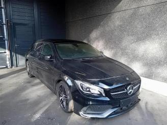 Vrakbiler auto Mercedes Cla-klasse CLA Shooting Brake (117.9), Combi, 2015 / 2019 1.6 CLA-180 16V 2019/8
