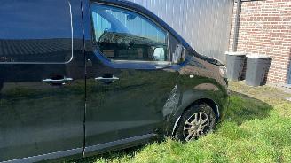 Opel Vivaro  picture 11