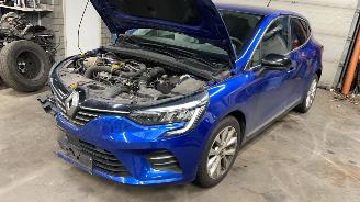 Renault Clio  picture 9