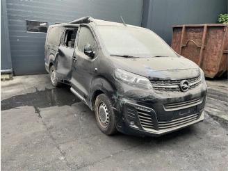 Vrakbiler auto Opel Vivaro Vivaro Combi, Bus, 2019 2.0 Diesel 145 2021/8