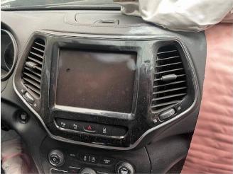 Jeep Cherokee  picture 22