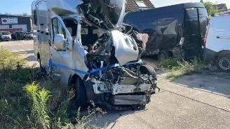 Renault Master Master III (EV/HV/UV/VA/VB/VD/VF/VG/VJ), Chassis-Cabine, 2010 2.3 dCi 165 16V FWD picture 9