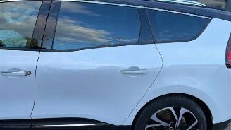 Renault Scenic  picture 5