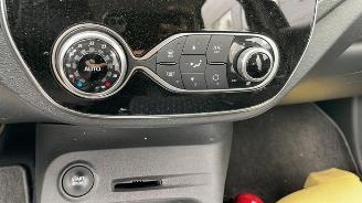 Renault Captur  picture 15