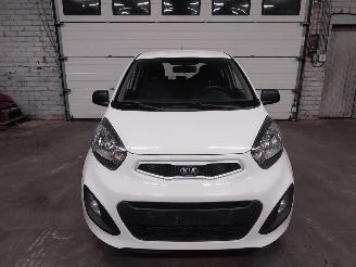 Kia Picanto  picture 2