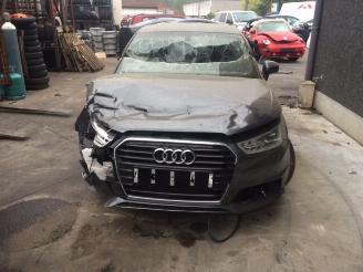 Vrakbiler auto Audi A1  2015/1