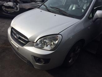 demontáž osobní automobily Kia Carens  2008/1