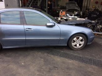 Vrakbiler auto Mercedes E-klasse W211  CDI  E200 2005/7