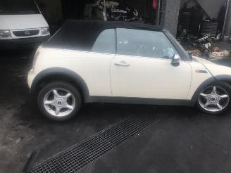 Mini Cabrio  picture 2