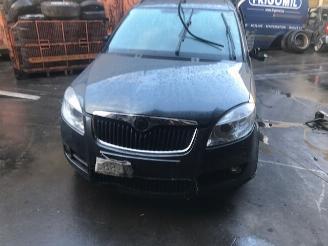 Dezmembrări autoturisme Skoda Roomster BENZINE - 1400CC - 5VIT 2012/1