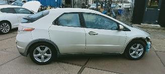 Honda Civic 5DR picture 4