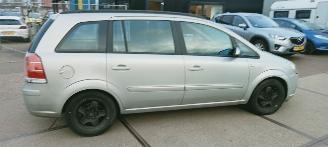 Opel Zafira  picture 4