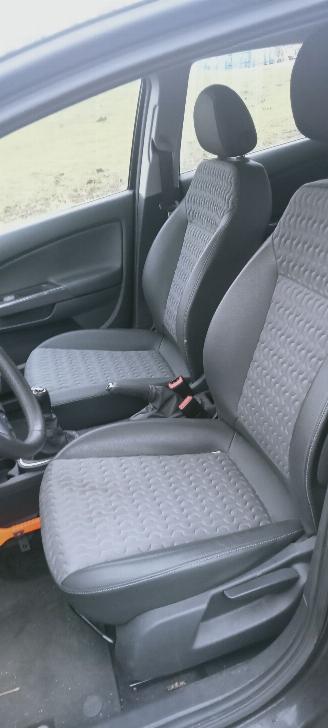 Opel Corsa  picture 11