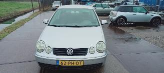Schadeauto Volkswagen Polo  2004/6