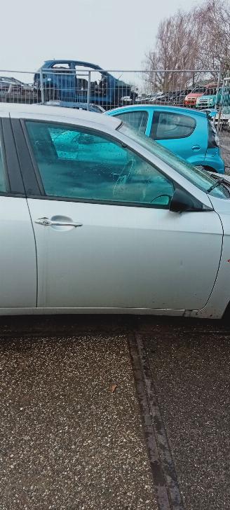 Alfa Romeo 156  picture 11