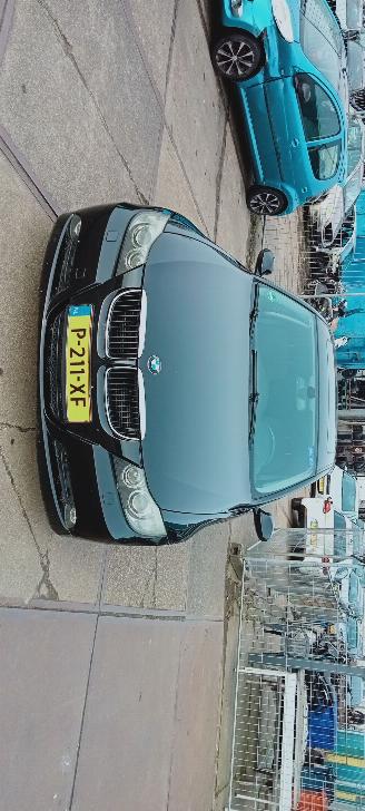 damaged passenger cars BMW 3-serie  2005/5