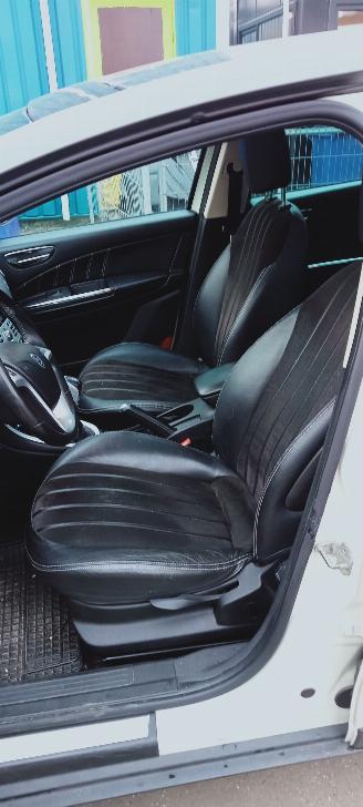 Lancia Delta  picture 10