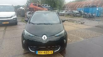krockskadad bil auto Renault Zoé  2015/2