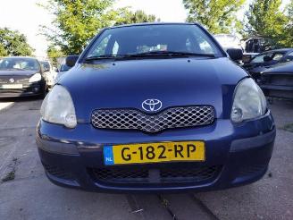 Coche siniestrado Toyota Yaris Yaris (P1), Hatchback, 1999 / 2005 1.0 16V VVT-i 2003/5