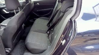 Peugeot 308 1.2 12V picture 7