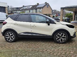 Renault Captur CAPTUR  13TCE 150 PK AUTOMAAT 69000KM AIRBAG RIJDBAAR picture 3
