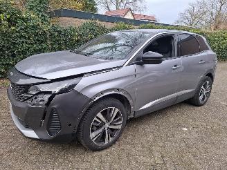 Peugeot 3008 3008  hybride 1.2 Automaat ALLURE airbag ok rijdbare schade 2024 ex bpm picture 1