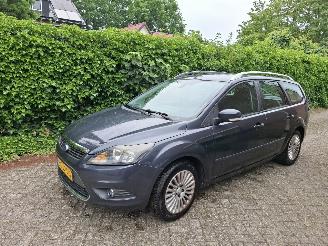 krockskadad bil auto Ford Focus 1.8 16v  titanium 176000km inruiler 2250 2010/1